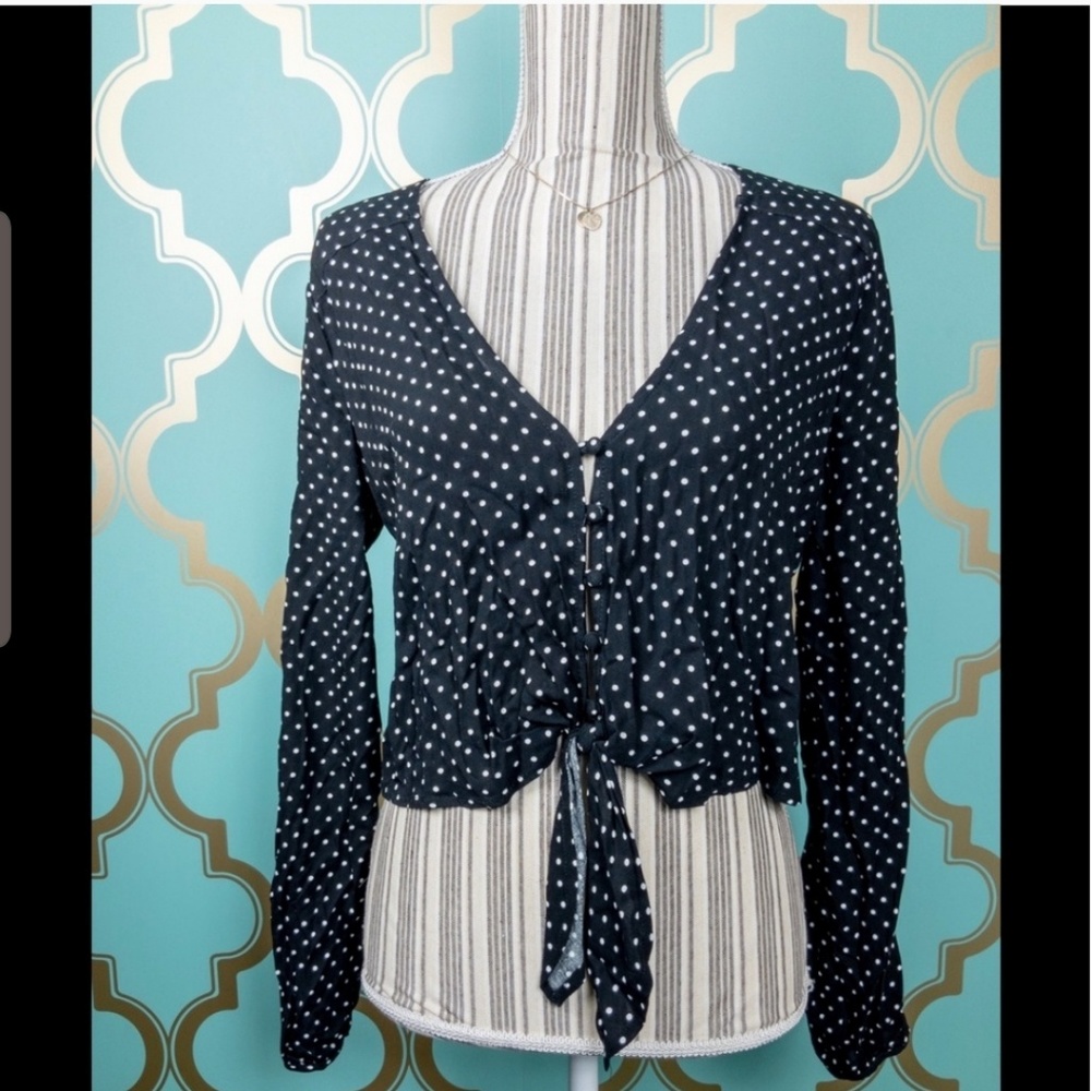 ๐ฑNWT Wild Fable Polka Dot Crop Top๐ฑ - Picture 1 of 3